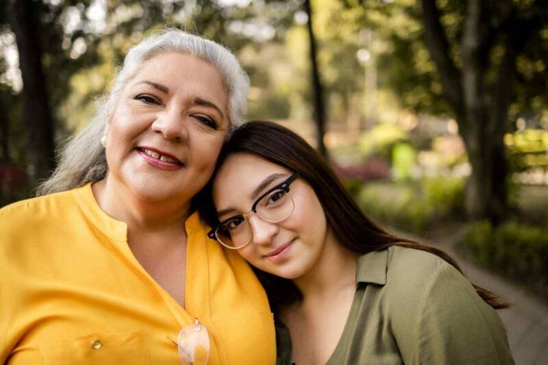 grandmother and granddaughter 1363868436