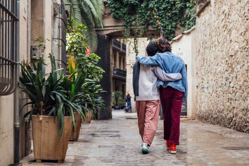 happy couple walking away 1471761690